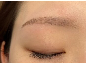 エヌズアイブロウ(N's Eyebrow)/骨格に合わせたゆるアーチ