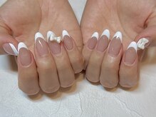 サロン ド トレス(SALON DE TRES)の雰囲気（約200種類のカラーサンプル×色混ぜOK◎Instagram@salon_de_tres）