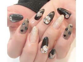 ラブリードットネイル