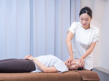 小顔矯正と姿勢矯正と骨盤矯正が評判の女性専門整体院 藤が丘店