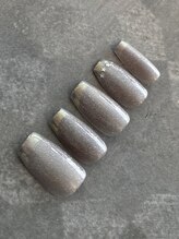 シー(SHE)/マグネットネイル