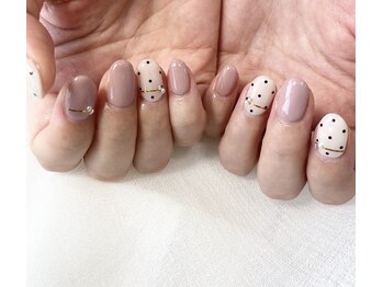 08ネイル(08 nail&school)/ドットネイル☆