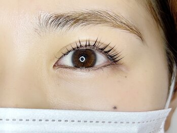 フェリーズ(Feliz)/パリジェンヌラッシュリフト