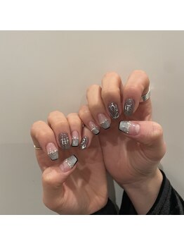 ムーイ 外苑前(mooi.)/silver × shear black