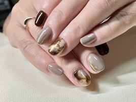 秋カラー ニュアンスネイル