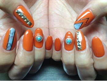 ラウト デコレーションアンドネイルサロン(Lauto Decoration&Nail Salon)/オレンジとターコイズのネイル