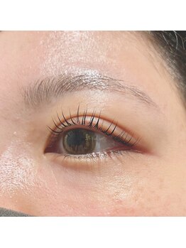 プチトリアノン(petit trianon)/パリジェンヌラッシュリフト