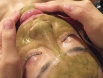 ビプラス(VIPLAS)の写真/レチノール＋プラズマエステのクーポンで美白、毛穴の引き締め、ニキビケア☆ハーブピーリングも人気◎