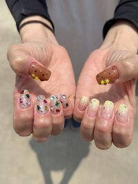 宝石ネイル