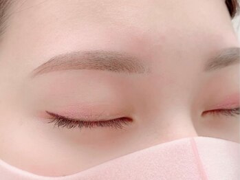 ルフラン(Refrain)の写真/【美眉×まつパでアイメイク完成！】眉毛でお顔の印象は変えられます！眉毛迷子さんはぜひお任せ下さい♪