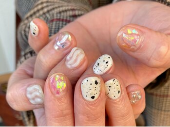 カーティシーネイルズ(curtisii NAILS)/