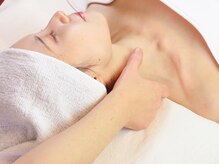 パーク健康サロン 赤坂(PARK健康SALON)の雰囲気（首肩コリの施術に定評あり◎デコルテのリンパ流しもお任せを。）