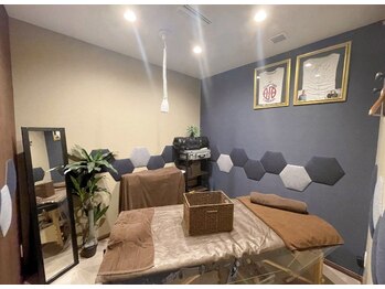 デトックス(Detox)/☆シロダーラ