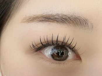 シェリー(Cherie)の写真/ナチュラルでありながら目元を印象的にしたい方にはフラットラッシュがオススメ★自まつ毛のような軽さが◎