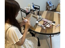 アム(amu.)の雰囲気（メイクレッスンでは、下地～ポイントメイクまで細かくご提案♪）