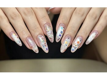 カカネイル(KAKA.Nail)の写真/爪が折れた、形が悪い…そんな方に◎長さ出しで綺麗な指先に☆【長さ出し＋ワンカラーorラメグラ￥9000】