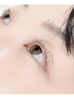 ボーンブライト(BORNBRIGHT)/