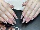 長さ出しネイル、ピンクネイル