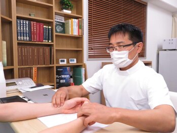 養源堂 上野/脈診、不調を丁寧にヒアリング