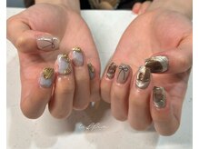 ネイルサロン ティフィン(tiffin)/～アシメニュアンスデザイン～