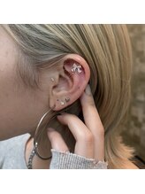 エクラ(Eclat)/《耳ツボジュエリー》