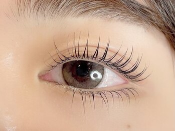 リリ 小郡店(eyelash ReRe)の写真/〈マスカラパーマ導入〉似合わせまつげパーマorパリジェンヌリフトで印象的な目元に♪