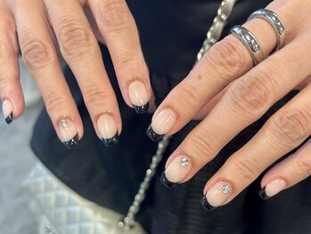 ニコネイル(NIKO NAIL)/黒フレンチ