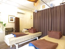 成心整体院/個室とベッドは３台あります