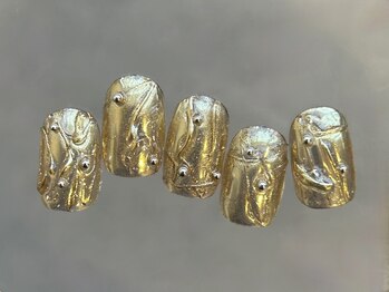 凹凸×ゴールド個性的アート