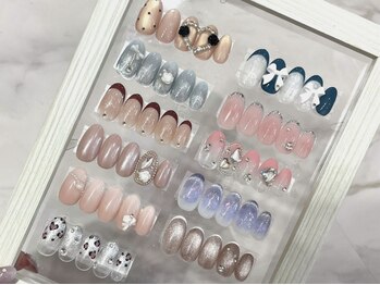 Liora川越店nail&eye【フラットラッシュ/まつげパーマ/眉毛/ネイル/耳ツボ】の写真/色変更◎デザインが豊富で月替わりのシンプル~トレンドの20種類以上のサンプルからお選びいただけます☆