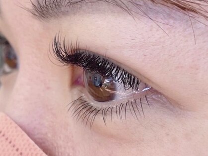 アリナラッシュ(ARINA LASH)の写真