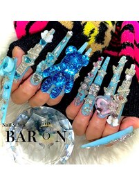 みずいろ派手ネイル