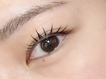 ラミア(LaMia)の写真/韓国発祥マスカラパーマでナチュラル~ボリューム迄幅広く対応★根元から立ち上げて自まつげを最大限長魅せ!