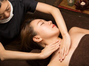 メールアンテリュール 神楽坂店/驚きの顔筋小顔フェイシャル♪