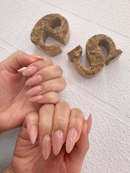 イーズネイル 堺(e's Nail)の写真/初めてのご来店は、なんと皆さまオフ代無料！【ワンカラー/ラメグラ¥4800】シンプルデザインに技術が光る☆