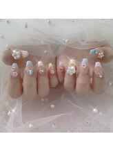 ブリー(Brille)/花ネイル