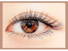 【フラットラッシュで自然に盛れる】