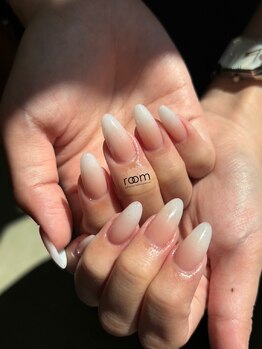 ルーム ビューティーラボラトリーズ(room beauty laboratories)/上品ネイル×ベイビーブーマー