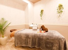 アジアンオーキッド 高槻センター街店の雰囲気(完全個室のベッド施術で専属スタッフによる施術が可能です。)