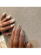 リルム(Relum)/ホワイトアシメネイル♪