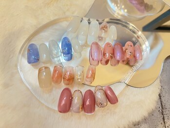 ユニ(uni.)の写真/【デザインに迷われている方にオススメ♪】お客様に似合うデザインをご提案します!ネイル初心者さんにも◎