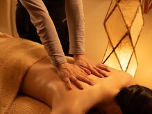 てごころ鶴川の雰囲気(8種類の精油から2種類をブレンド。リンパに働きかけスッキリ♪)