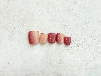 ネイルアンドアイラッシュ サロン エルザ(Nail&Eyelash Salon Elsa)/月替わりフットデザイン¥11500
