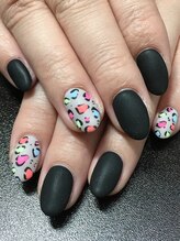 ルフリーク(Le Freak)/ワンカラーにポイントアート