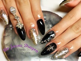 シルバーブラックネイル