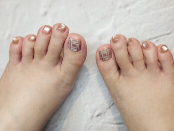 大きめチェック柄アート