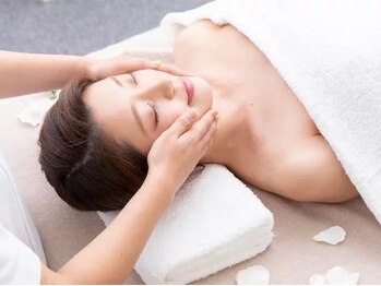 ビライフ 馬車道店(美LIFE)の写真/小顔フェイシャルサロンが馬車道に★高技術を通いやすい価格で◎毛穴の黒ずみなどのお悩み解消にも!