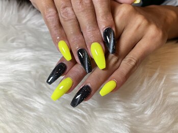 カットアンドスタイル クラウン(Cut & Style Clown)/ジェル/スカルプ/ネイル/横浜