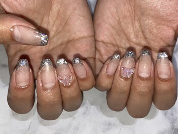 ガラスフレンチネイル