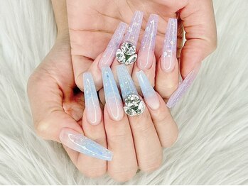 ビューティーライン 本厚木店(BEAUTY LINE)の写真/《スカルプ歴18年》薄くても折れない・浮かないモチが良いと定評!ジェルチップの長さ出しもお勧めです♪